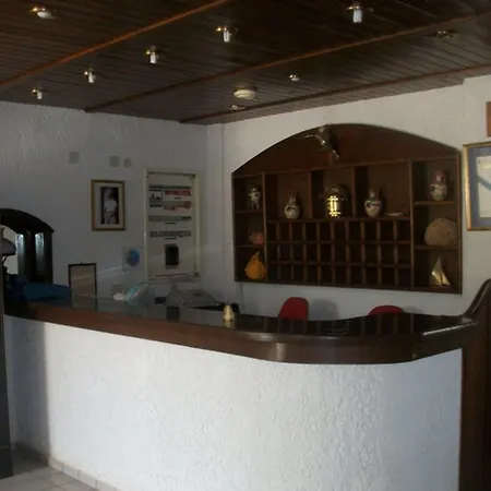 Efi Hotel 2*