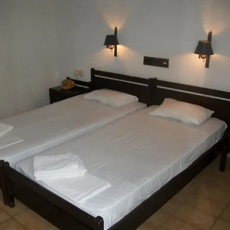 Hotel Efi 2*