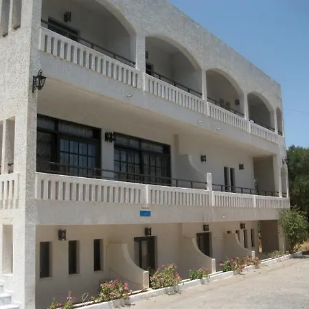 فندق Efi 2*