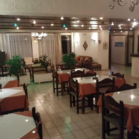 Hotel Efi 2*